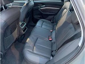 Audi Q8 e-tron advanced 50 qu. PANO HUD AHK Matrix 19