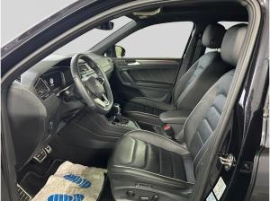 Volkswagen Tiguan ParkASSIST*NAVI*LEDER*BUSINESSPAKET*HAUSTÜRLIEFERUNG*SOFORT VERFÜGBAR