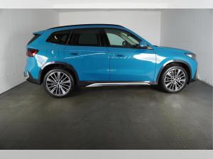 BMW X1 xDrive 23d xLine AHK,PGSD,360GRAD KAMERA,ACC,H/K SOUND,NAVI,LED-SW,el. SITZE,MASSAGESITZ