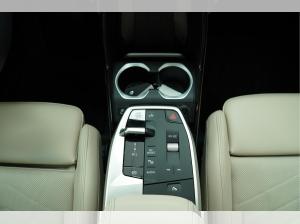 BMW X1 xDrive 23d xLine AHK,PGSD,360GRAD KAMERA,ACC,H/K SOUND,NAVI,LED-SW,el. SITZE,MASSAGESITZ