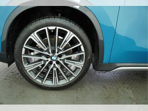 BMW X1 xDrive 23d xLine AHK,PGSD,360GRAD KAMERA,ACC,H/K SOUND,NAVI,LED-SW,el. SITZE,MASSAGESITZ