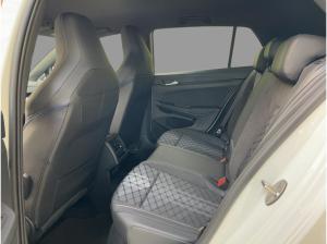 Volkswagen Golf VIII 1.5 eTSI DSG R-Line Navi LED SHZ PDC