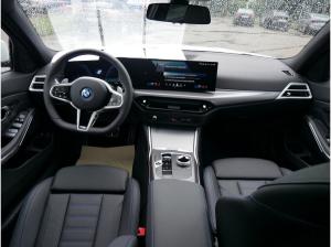 BMW 330 e Touring M-Sportpaket / el. Panodach