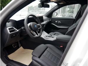 BMW 330 e Touring M-Sportpaket / el. Panodach
