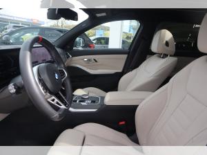 BMW M340 d xDrive Touring M-Sport Pro Head-Up/HK/Pano./elektr.Sitze/360°/Lhz/Adapt.LED