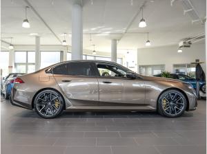 BMW M5 Limousine 0,5% Versteu. INIDIVIDUAL Ultimate Package AHK