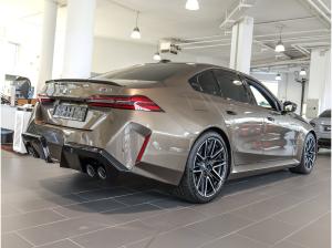BMW M5 Limousine 0,5% Versteu. INIDIVIDUAL Ultimate Package AHK
