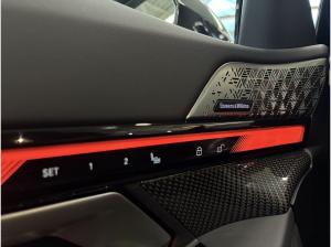 BMW i5 eDrive40 MSportPro Pano DAProf PA+ AHK B/W