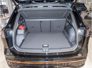 Volkswagen Tiguan R-Line 2,0 l TSI OPF 4MOTION 7-Gang-Doppelkupplungsgetrie be DSG