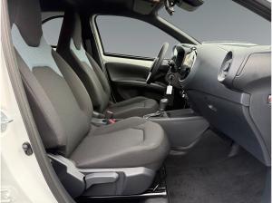 Toyota Aygo X 1.5 Hybrid Pure +Aktion Pflegedienst+