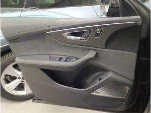 Audi RS Q8 performance tiptronic *UPE 194.795,00*