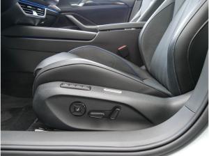 Volkswagen Passat R-Line 1.5 eHybrid DSG AHK Pano Matrix Navi Kamera