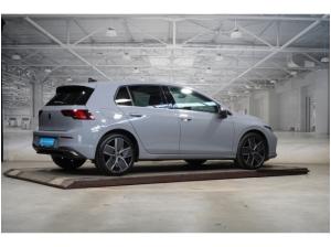 Volkswagen Golf Style 2.0 TDI DSG HuD Kamera ACC 18 Zoll