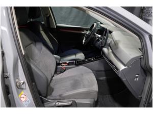 Volkswagen Golf Style 2.0 TDI DSG HuD Kamera ACC 18 Zoll