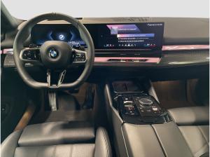 BMW 520 d Touring M Sport Standheizung AHK Harman/K