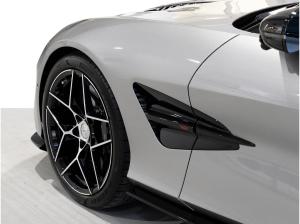 Aston Martin Vanquish Volante