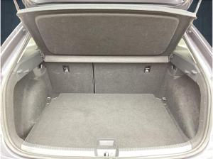 Volkswagen Taigo Life /KAMERA /GANZJAHRESREIFEN