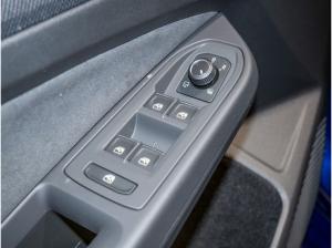Volkswagen Golf R-Line 1,5 l eTSI OPF (150 P S) 7-Gang-Doppelkupplungsgetriebe DSG