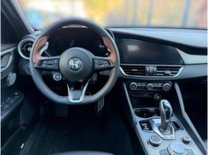Alfa Romeo Giulia INTENSA MODELL Q4 / PANO