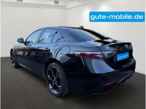 Alfa Romeo Giulia INTENSA MODELL Q4 / PANO