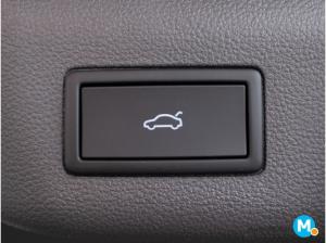 Volkswagen T7 Multivan Edition lÜ PHEV Tisch HUD Vis-aVis 1