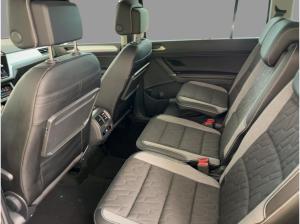 Volkswagen Touran 1.5 TSI DSG R-Line Navi LED ACC PDC AHZV
