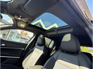 Jeep Avenger 1.2 Mild-Hybrid Summit +Panoramadach