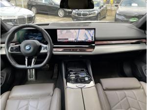 BMW i5 eDrive40 M Sport || AHK 360° B&W Pano