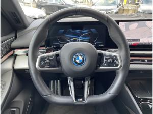 BMW i5 eDrive40 M Sport || AHK 360° B&W Pano