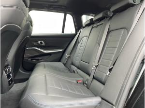 BMW 330 e xDrive M Sport | AHK Pano HUD H&K el.Sitze