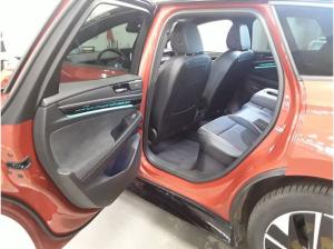 Volkswagen ID.7 Tourer Pro S - Interieur Plus und Exterieur Plus Paket + Pano / 8-fach Bereift
