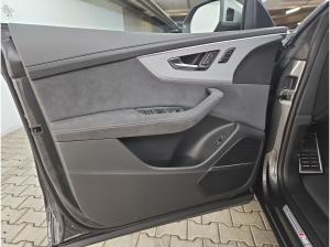 Audi RS Q8 Performance