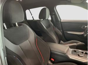 BMW 330 i xDrive Touring M Sport AHK