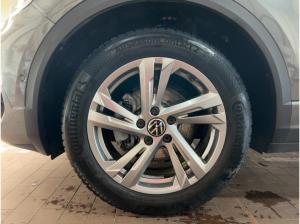 Volkswagen T-Roc 1.5 TSI R-Line DSG Rear View AHK