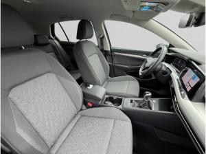 Volkswagen Golf VIII 1.0 TSI *Move* SHZ PDC beheizb. Lenkrad Keyless
