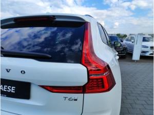 Volvo XC60 T6 Ultra Dark Recharge Plug-In Hybrid AWD EU6e Luftfederung Bowers&Wilkins