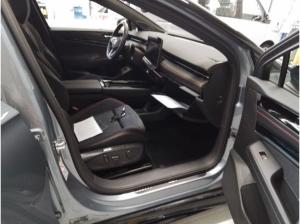 Volkswagen ID.7 Tourer GTX - Interieur-Plus und Exterieur-Plus-Paket + PANO