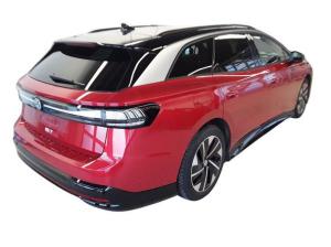 Volkswagen ID.7 Tourer Pro S - Interieur Plus und Exterieur Plus Paket + Pano / 8-fach Bereift