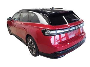 Volkswagen ID.7 Tourer Pro S - Interieur Plus und Exterieur Plus Paket + Pano / 8-fach Bereift