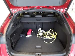 Volkswagen ID.7 Tourer Pro S - Interieur Plus und Exterieur Plus Paket + Pano / 8-fach Bereift
