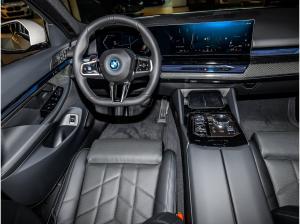 BMW i5 eDrive40 Tour. M Sport Pro HUD+PANO+ACC+AHK +Autobahnassist.+Memory+Alarm+KZG