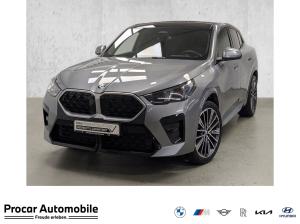 BMW X2 sDrive20i M Sport Pano AHK HuD DA+ PA+ H/K 20''