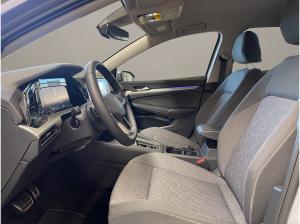 Volkswagen Golf VIII 2.0 TDI Move ACC AUT Navi Virtual LED