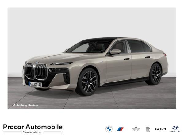 BMW i7 eDrive50 M Sport Fond Entertainment B&W SkyLounge