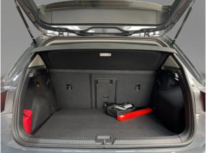 Volkswagen Golf VIII 1.5 eTSI Goal DSG AHK RearView GJR