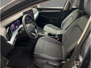 Volkswagen Golf VIII 1.5 eTSI Goal DSG AHK RearView GJR