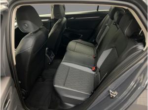 Volkswagen Golf VIII 1.5 eTSI Goal DSG AHK RearView GJR