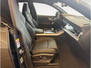 Audi Q8 SUV TFSI e quattro 360 kW tiptronic 0,5% sofort verfügbar!