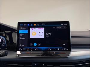 Volkswagen Golf VIII Lim. GOAL 2.0 TDI 110kW DSG - LED Plus ACC AHK Navi Rear View SHZ LM CarPlay PDC GJR MFL