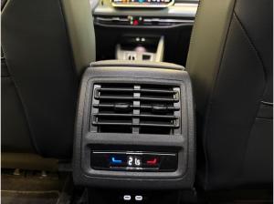 Volkswagen Golf VIII Lim. GOAL 2.0 TDI 110kW DSG - LED Plus ACC AHK Navi Rear View SHZ LM CarPlay PDC GJR MFL
